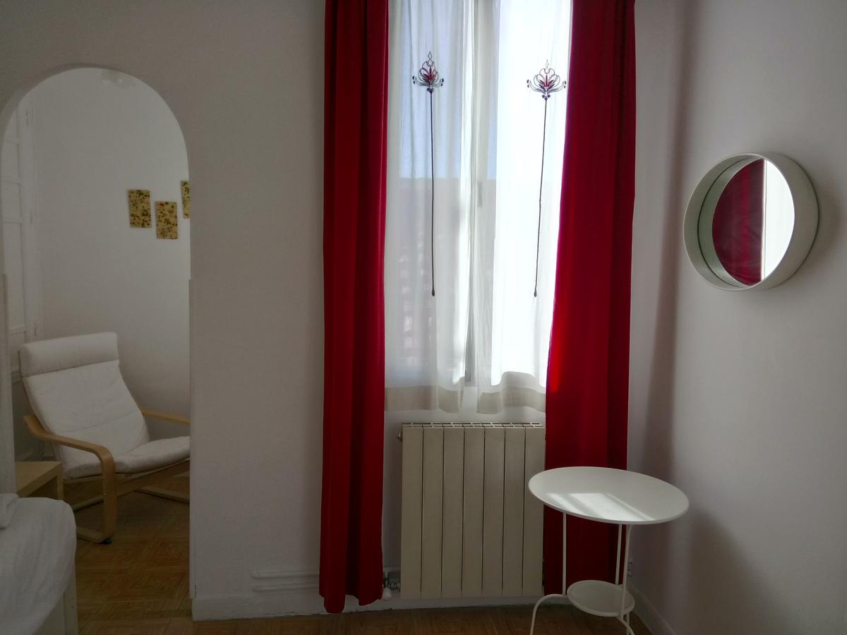 رزرو هتل Apartamentos Imagine Madrid مادرید