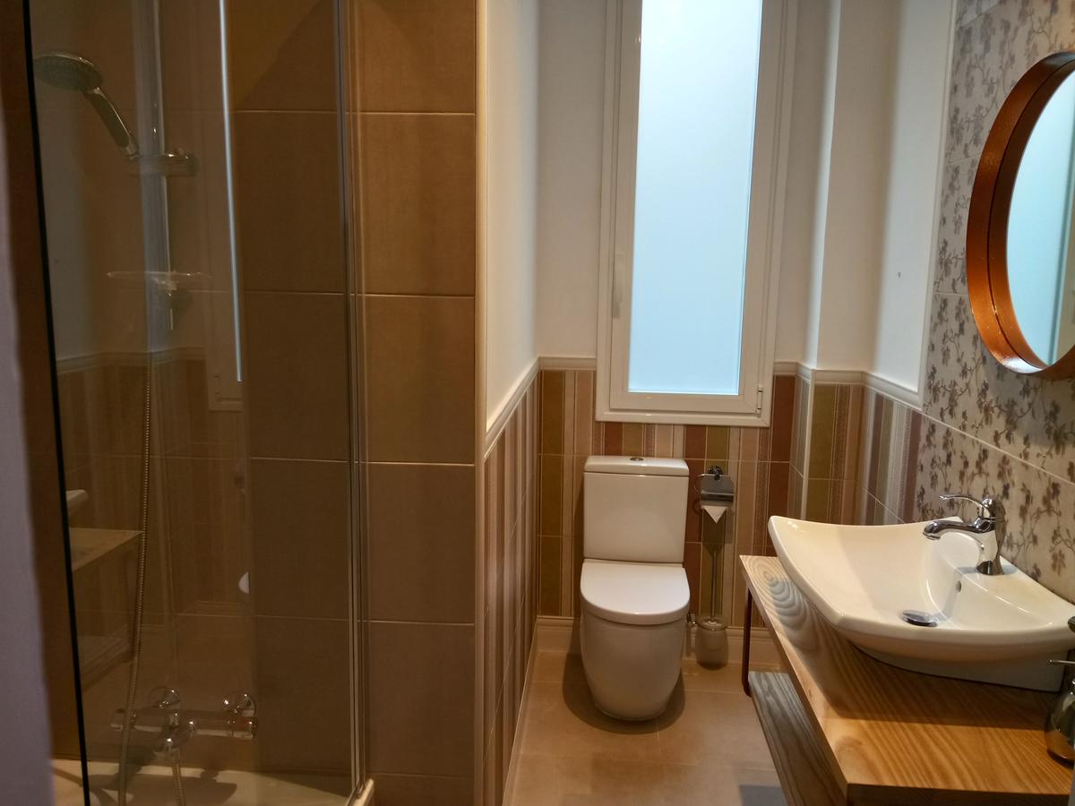 رزرو هتل Apartamentos Imagine Madrid مادرید