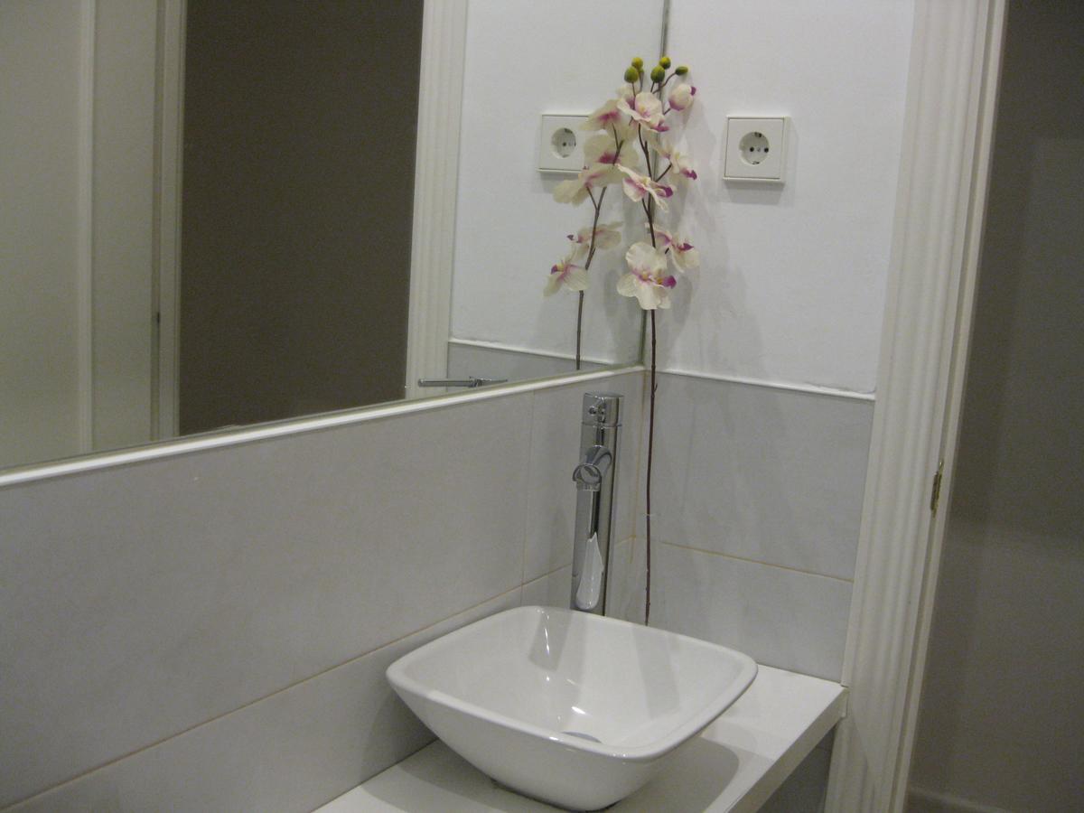 رزرو هتل Apartamentos Imagine Madrid مادرید