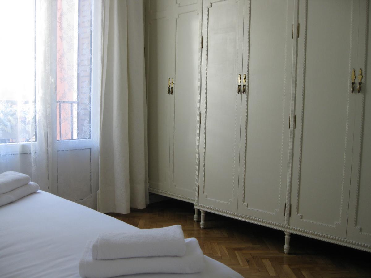 رزرو هتل Apartamentos Imagine Madrid مادرید