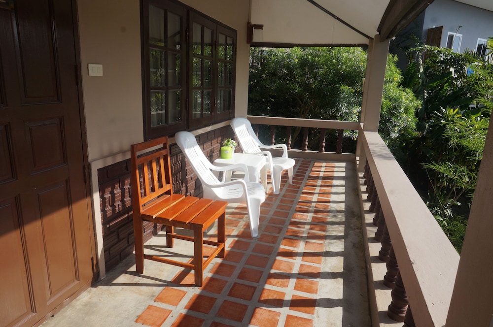رزرو هتل Kata Beachwalk Hotel and Bungalows پوکت