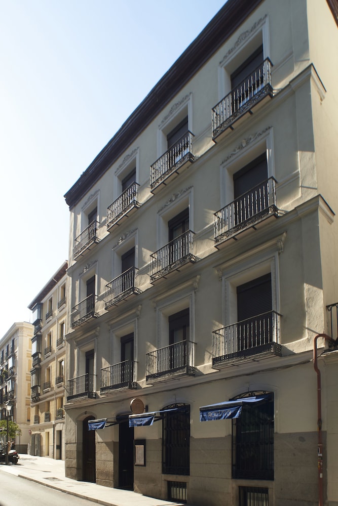 رزرو هتل Slow Suites Augusto مادرید